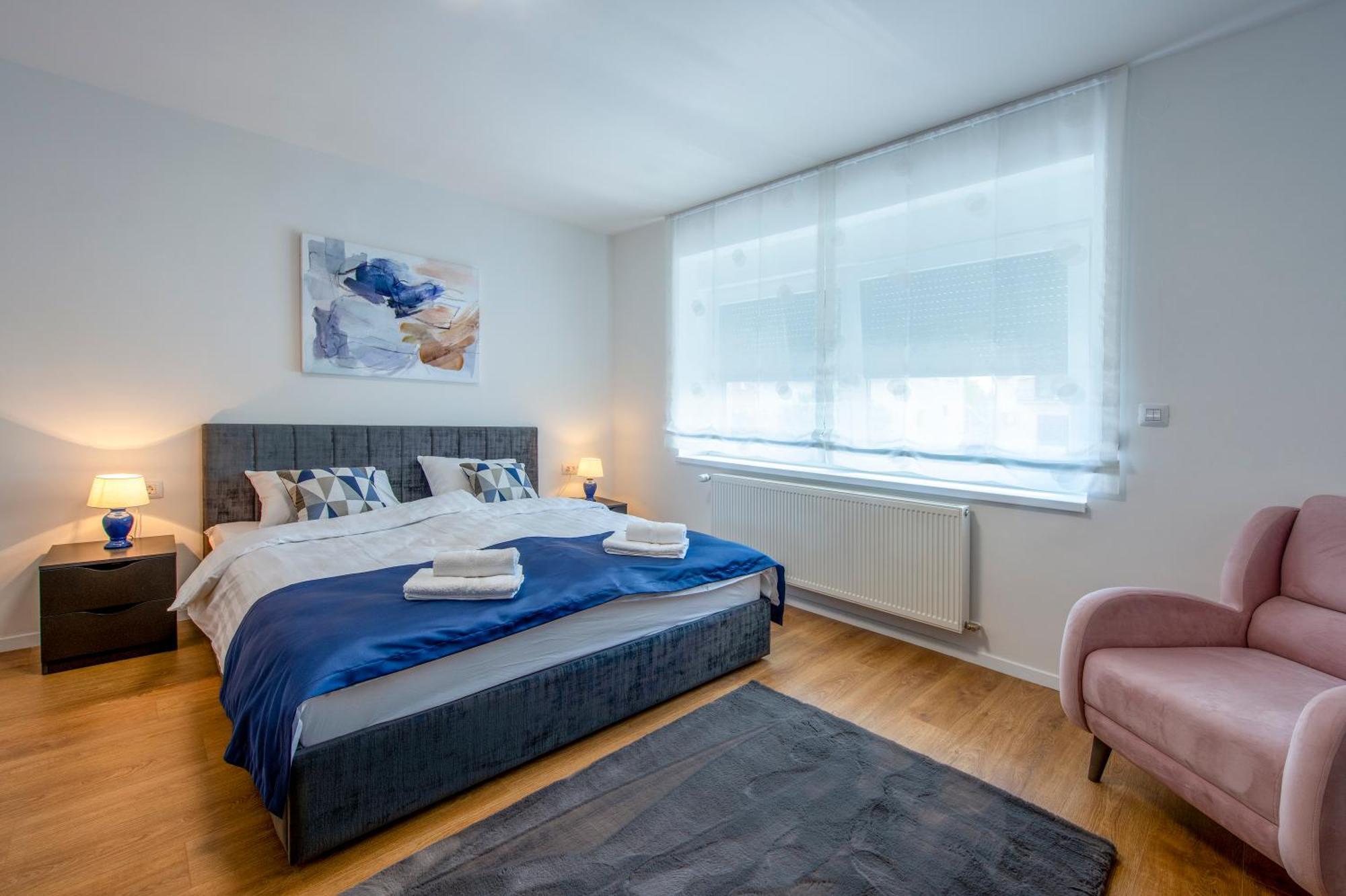 Mir 1954 Apartman *